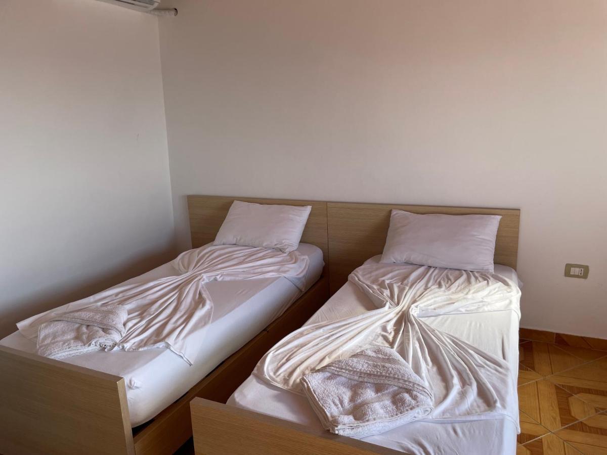 Sea View Apartments Vlora Kültér fotó